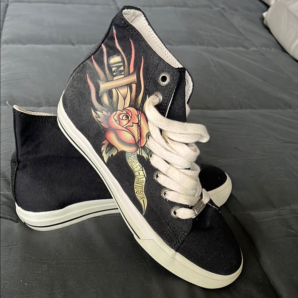 Harley Davidson Black High-Top Sneakers with Rose Design